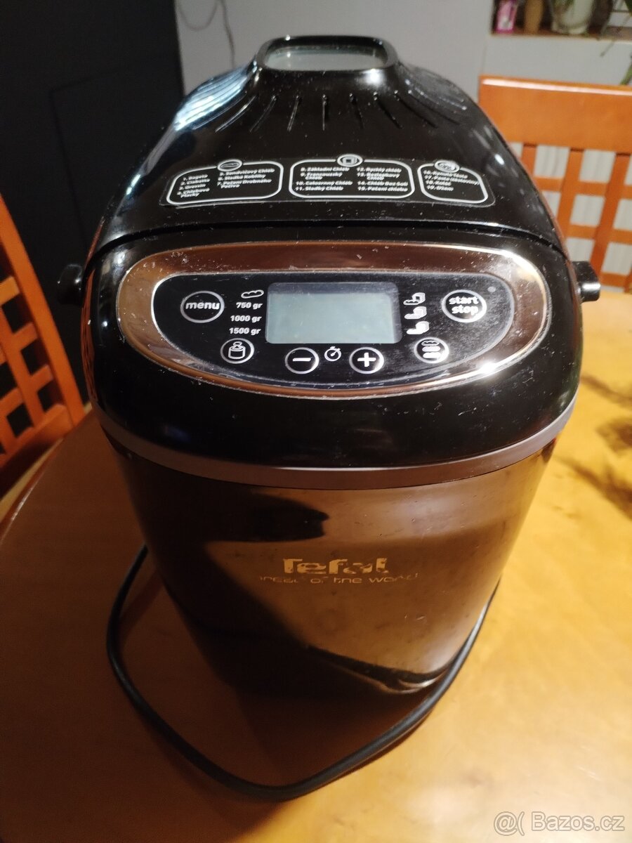 Domácí pekárna Tefal Bread of the World PF611838 černá - 2