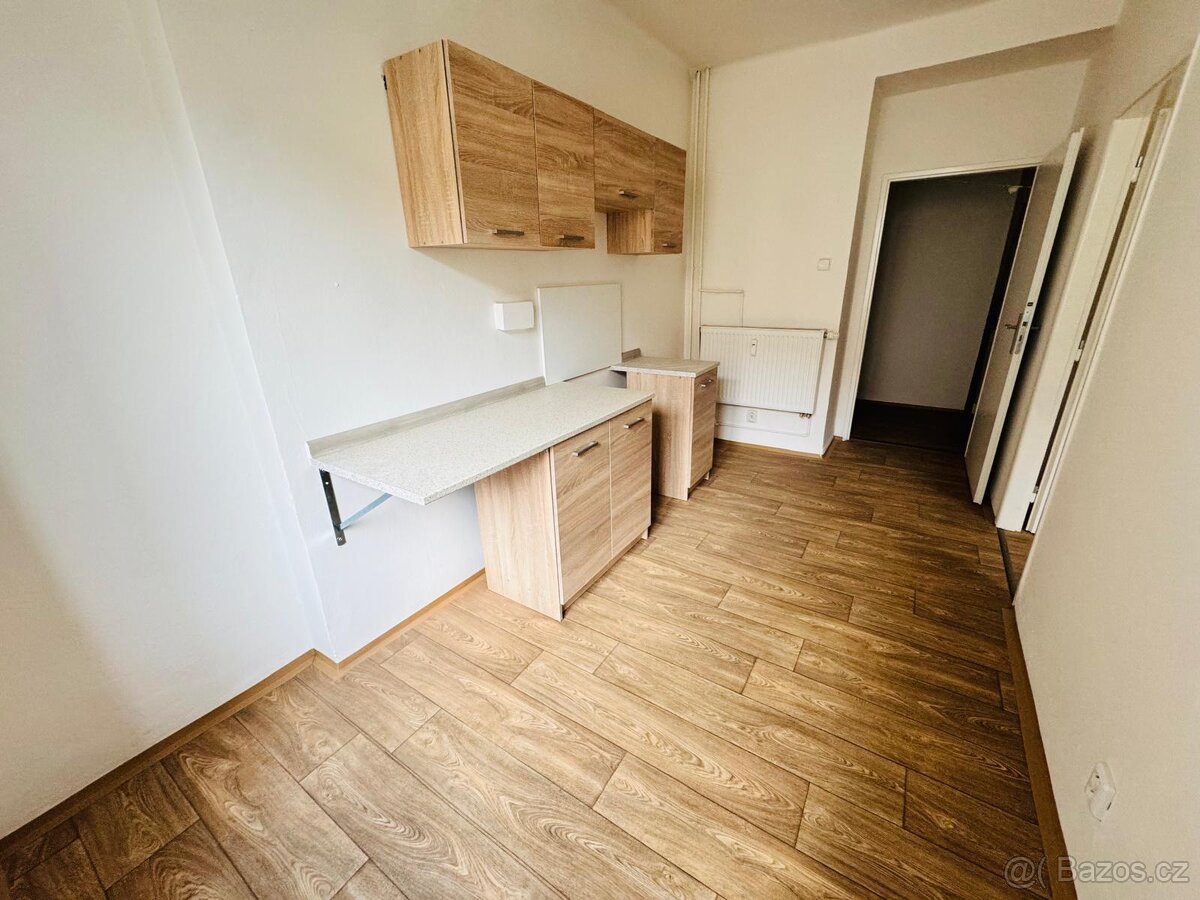 (801) Pronájem, byt 1+1, 37 m, tř. Budovatelů 2391/38, Most - 2