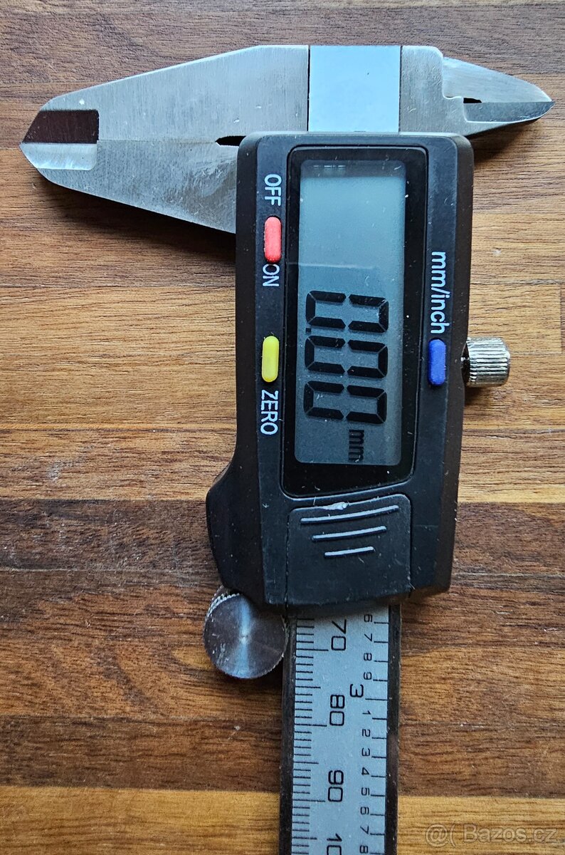 Digitální posuvné měřítko rozsah měření 0-150/0,01mmm - 2