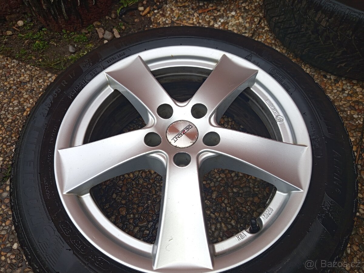 Alu kola Dezent 5x112 R17 celoroční pneu - 2