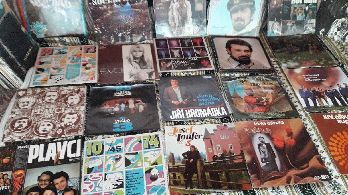 +/- 60 LP gramofonové deseky - 2