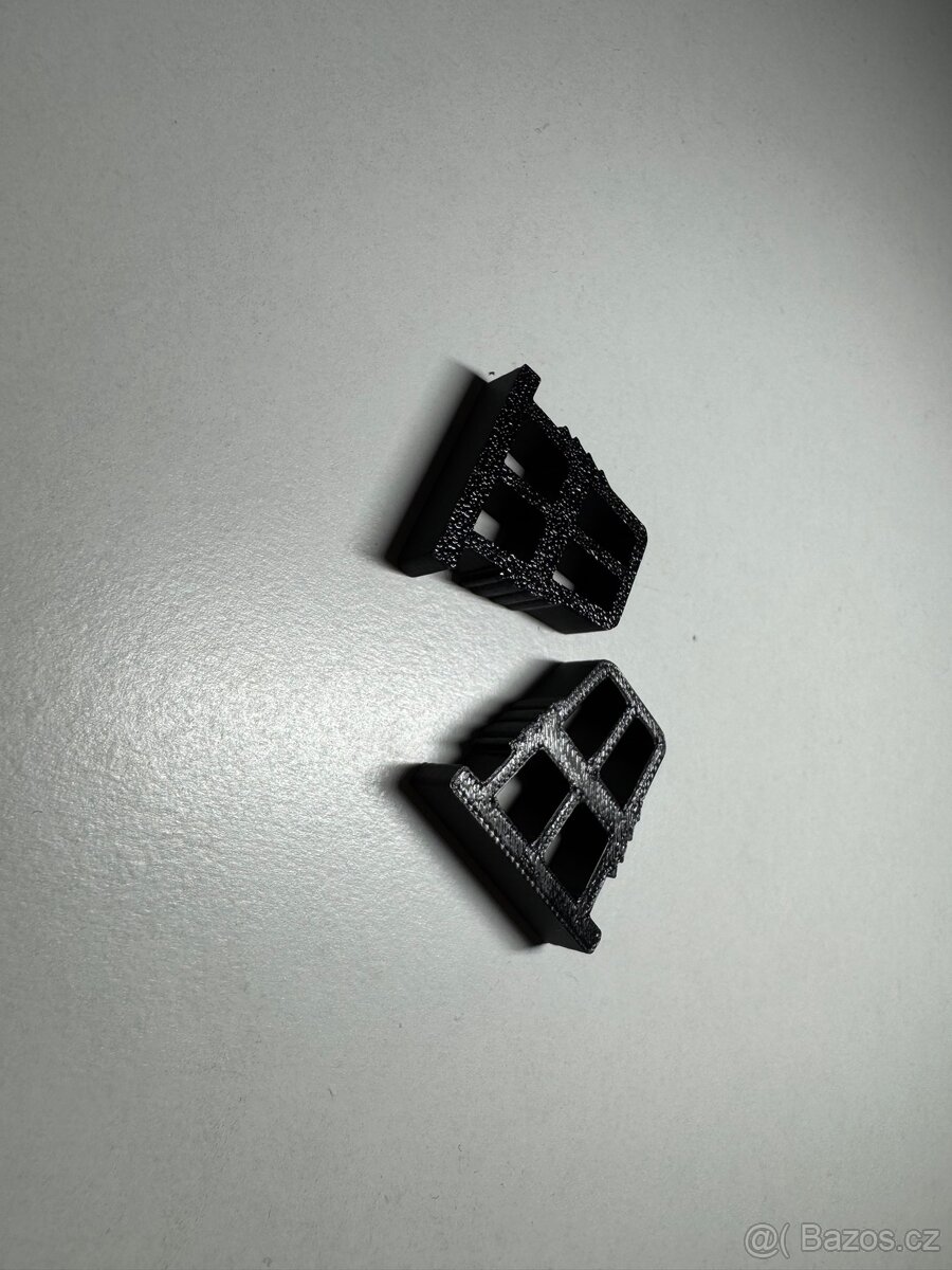 VW golf mk2 držák zadního nárazníku - 2