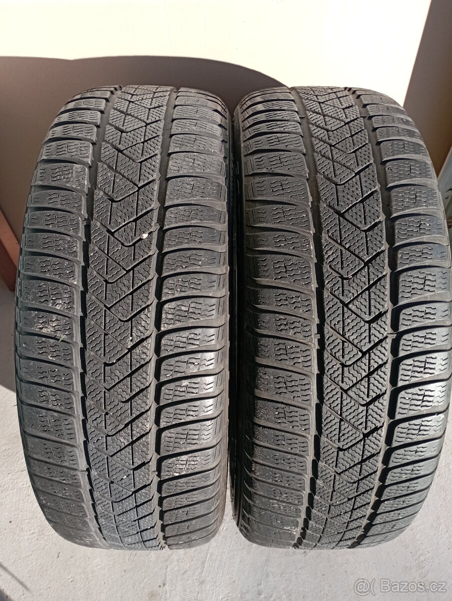 Zimní sada pneu 275/40/20 a 245/45/20 - 2