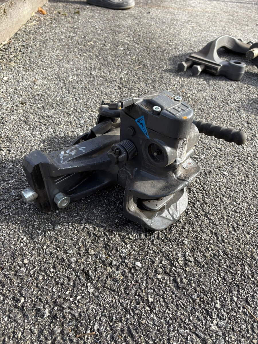 Automatický hubicový závěs - 2