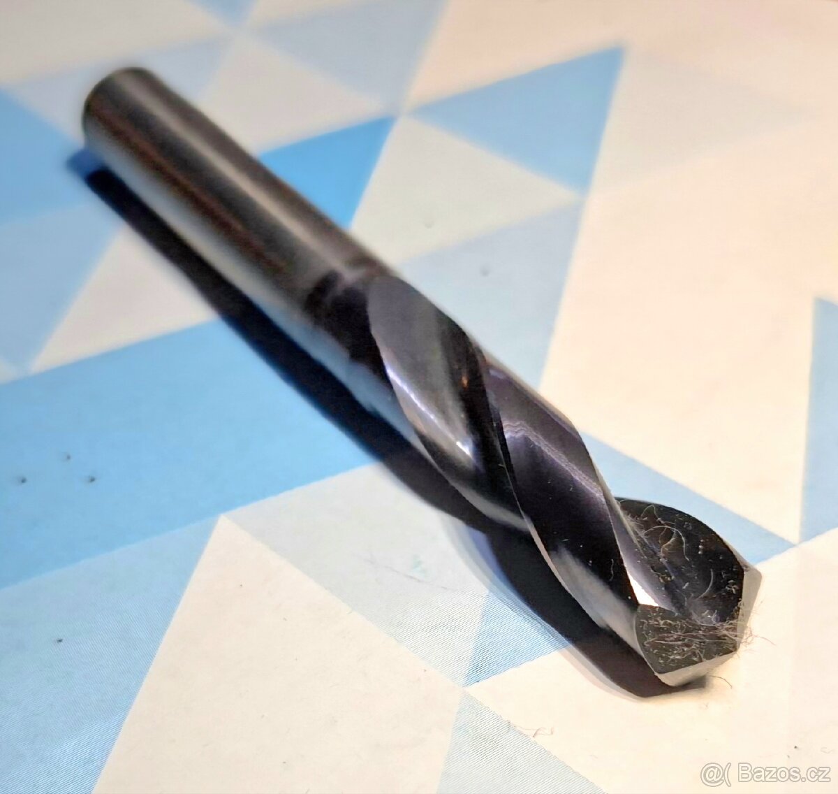Prodám tvrdokovový vrták pr. 9,8 - 2