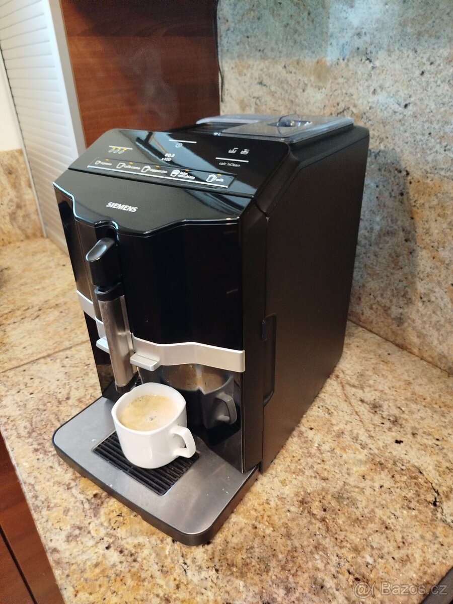 Automatický kávovar SIEMENS EQ 3 S100 - 2