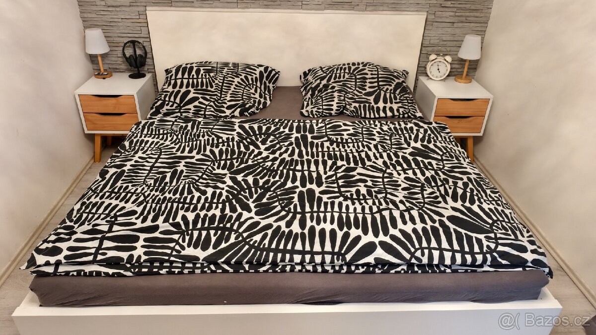 MANZELSKA POSTEL, STOLKY - 2