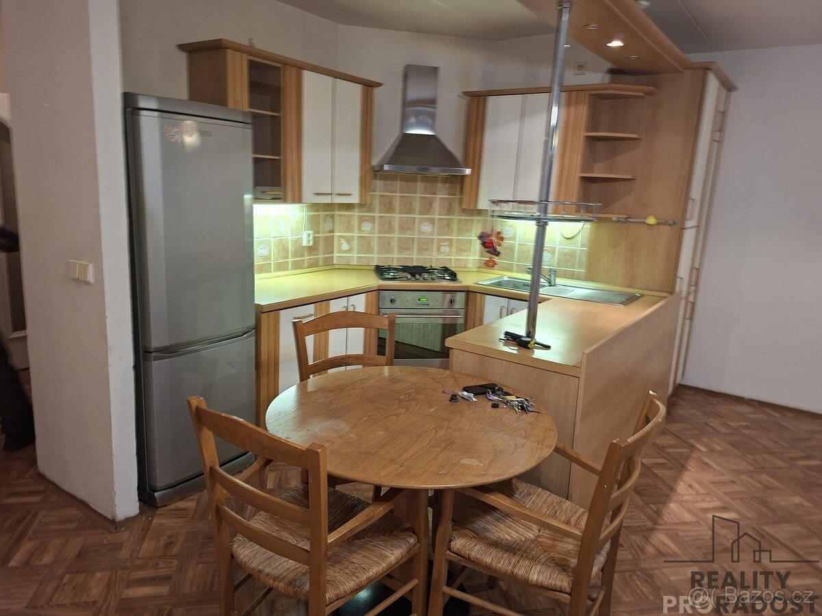 Pronájem bytu 2+kk, v osobním vlastnictví v Kladně, byt 2+k - 2