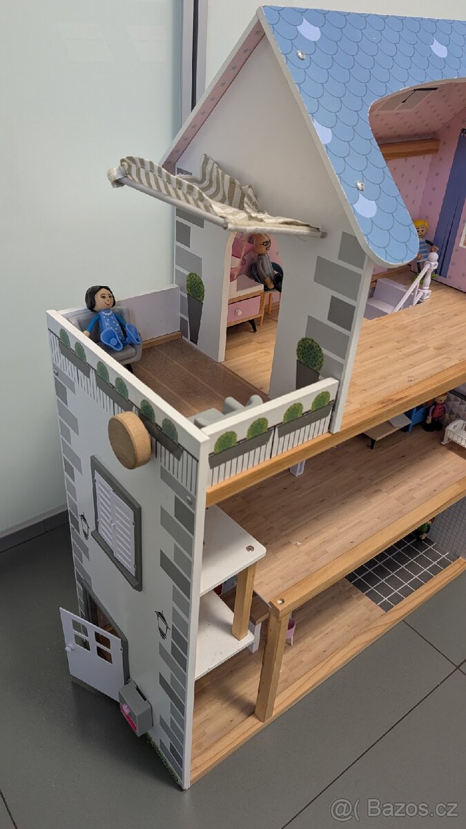 Prodám dětský dřevěný domeček na hraní - 2