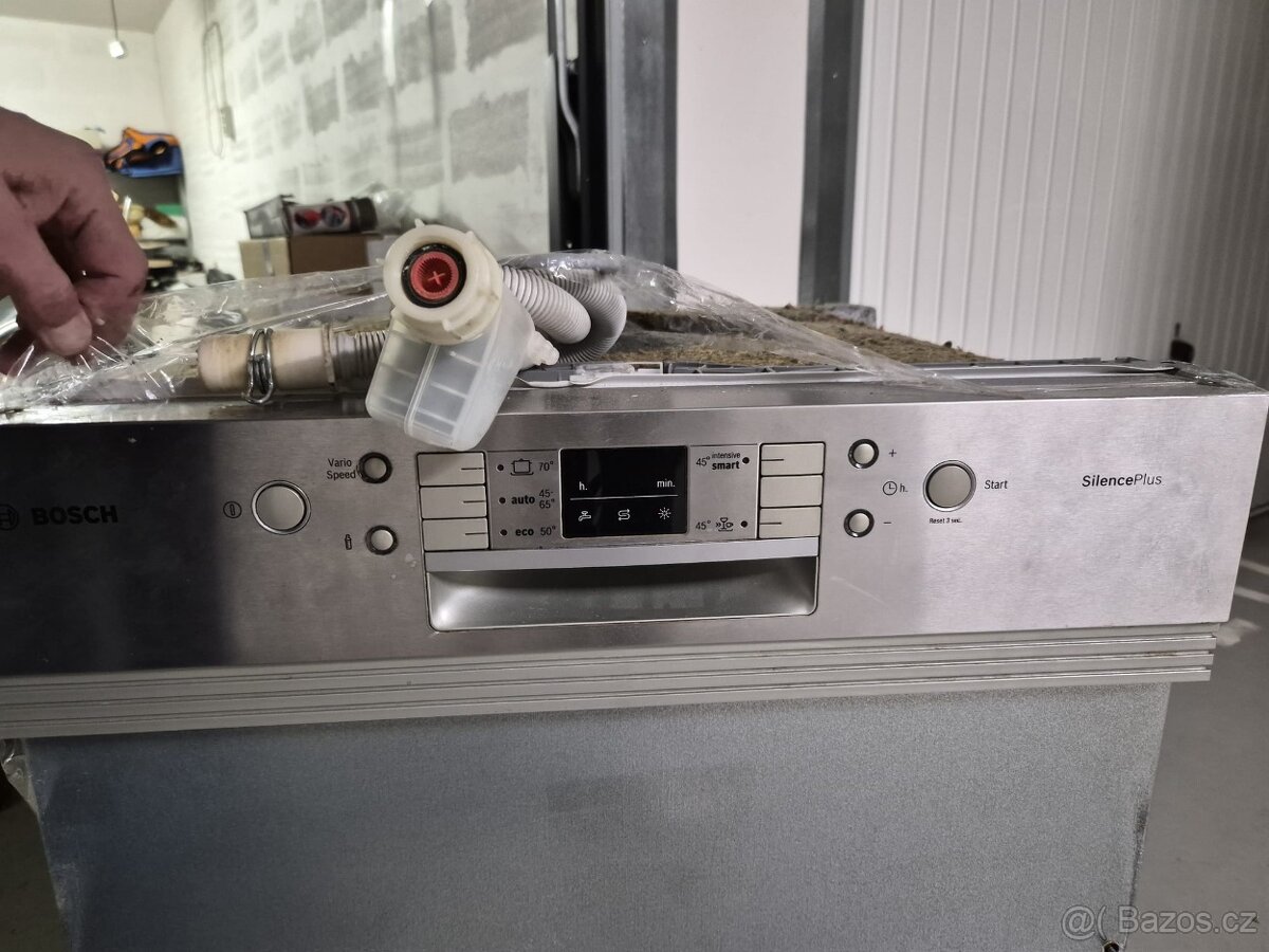 Vestavná myčka Bosch - 2