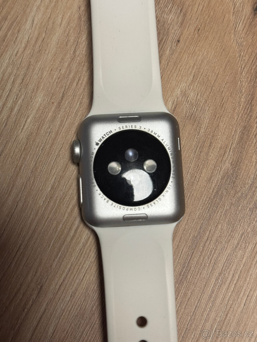 Apple watch series 3 (38 mm) + náhradní řemínky - 2