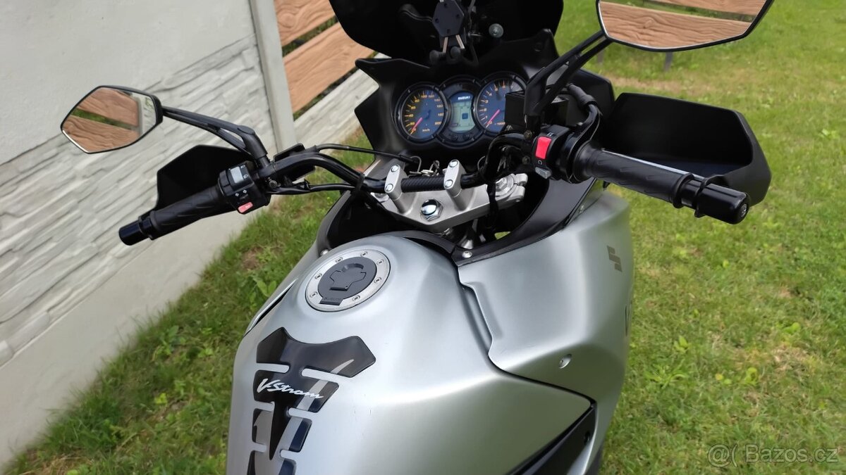 Suzuki dl 650 v strom - 2