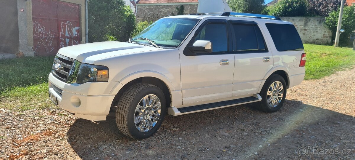 Ford Expedition Limited 2011, V8, 140t.km, Nová cena