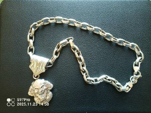 stříbrný přívěsek s řetízkem zlí klaun - 2