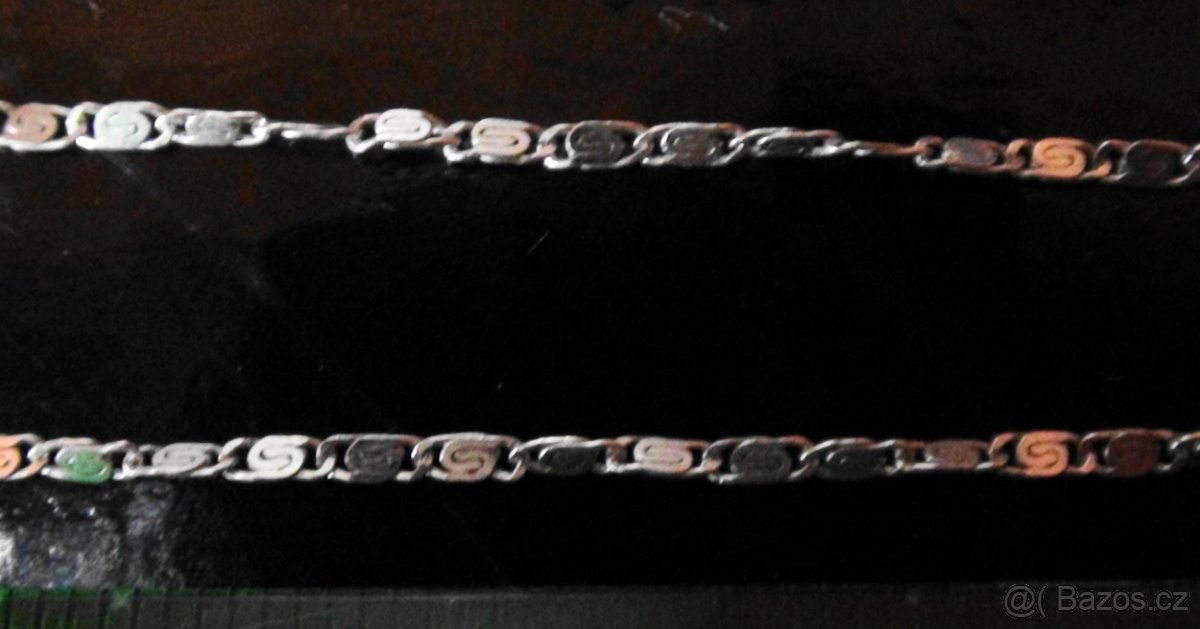 2 STŘÍBRNÉ ŘETÍZKY, 1 STŘÍBRNÝ PŘÍVĚSEK - PŮLMĚSÍC - 2