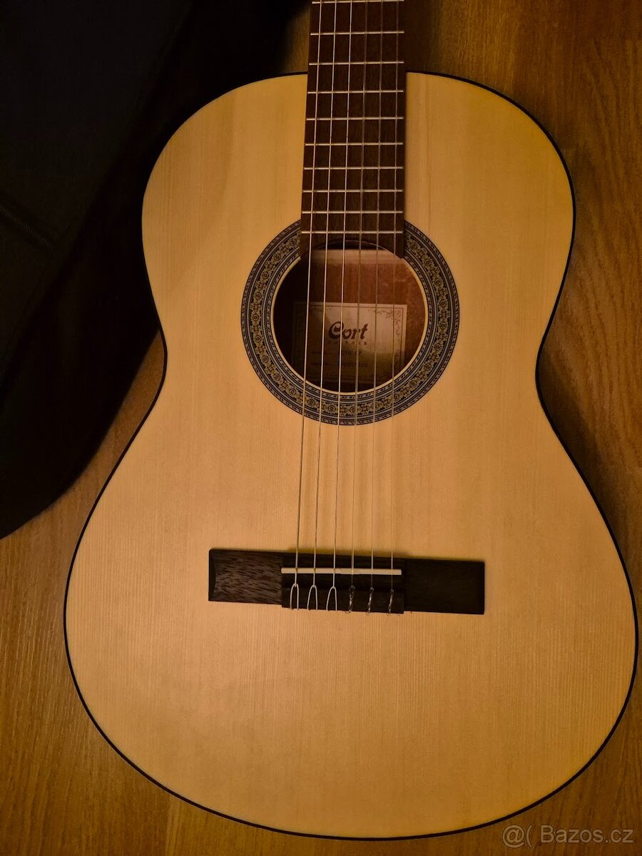 Kytara dětská CORT 3/4 s pouzdrem - 2