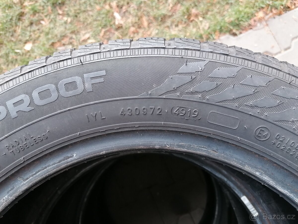 4x zimní pneu Nokian 185/60r15 - 2