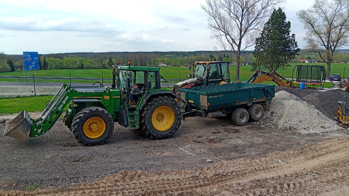 Čelní nakladač John deere - 2