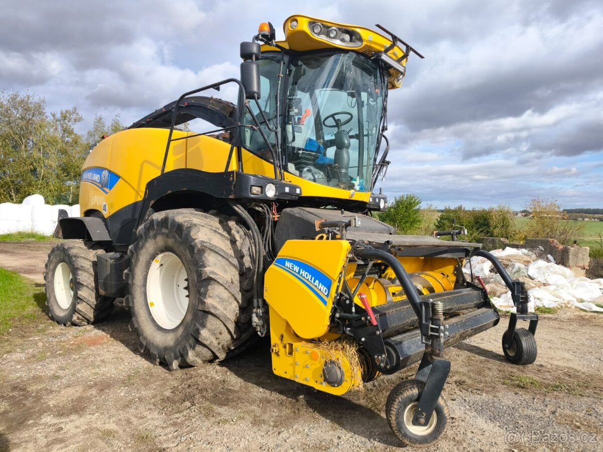 Sklízecí řezačka New Holland FR850 - 2