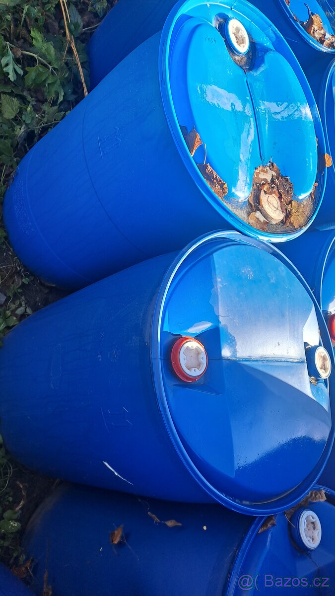 Plastové sudy 220l - 2