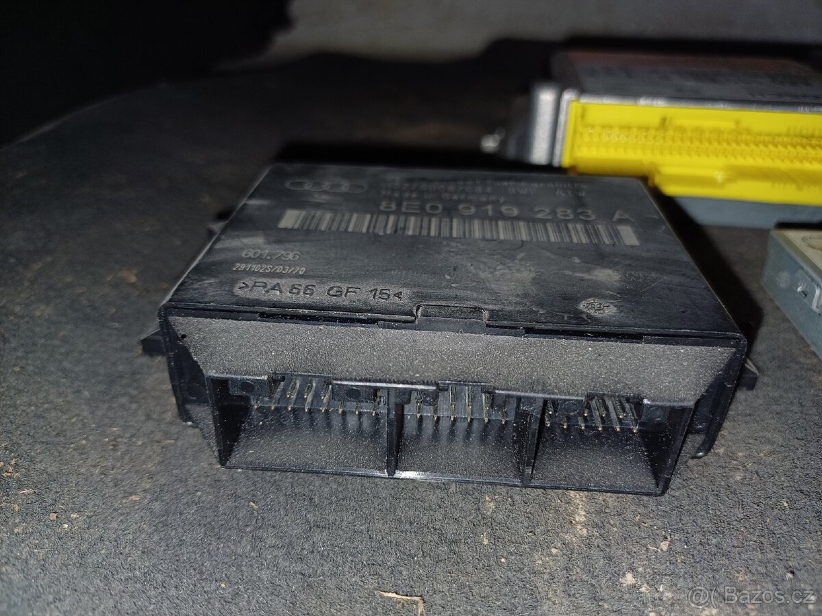 Audi a4 b6- Řídící jednotka parkování - 2