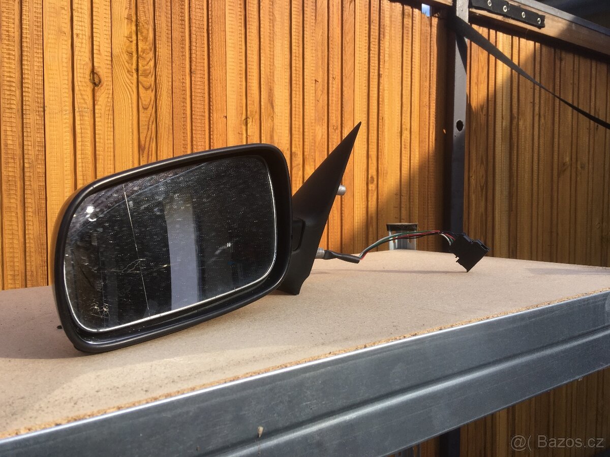 El. ovládaná zrcátka Octavia I - 2