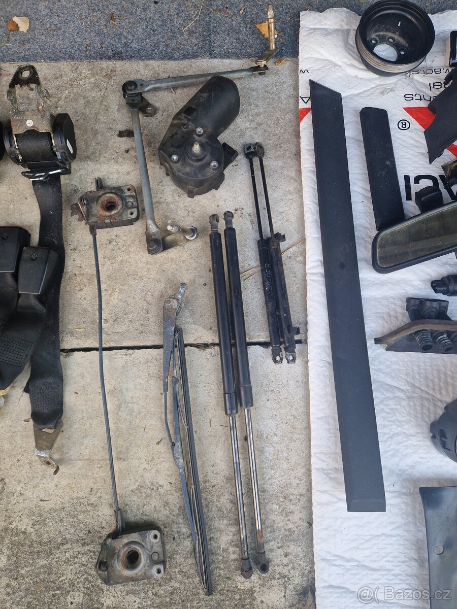 BMW e36 mix dílů z 328i 1995 - 2