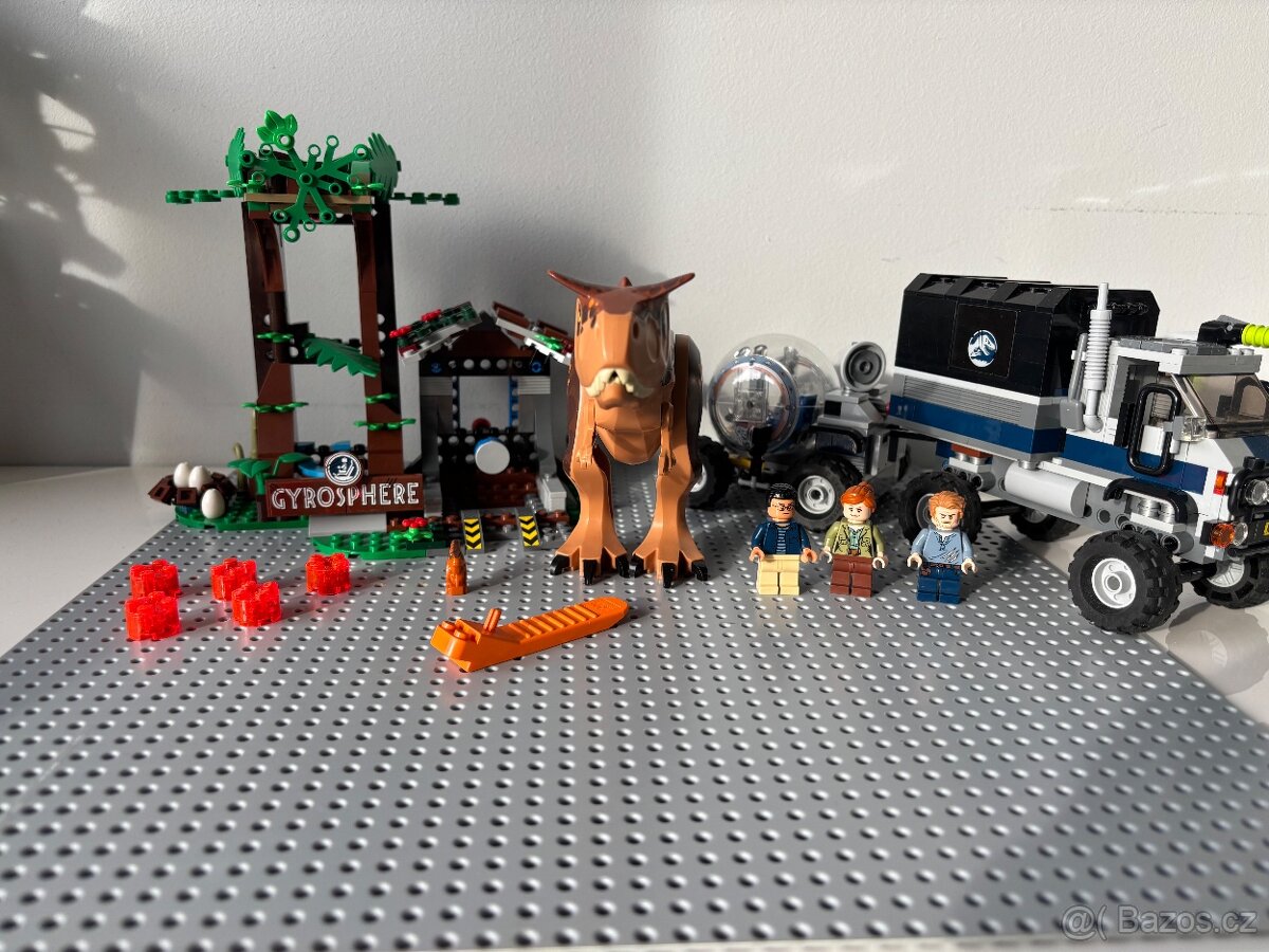 lego jurassic world 75929 - 2