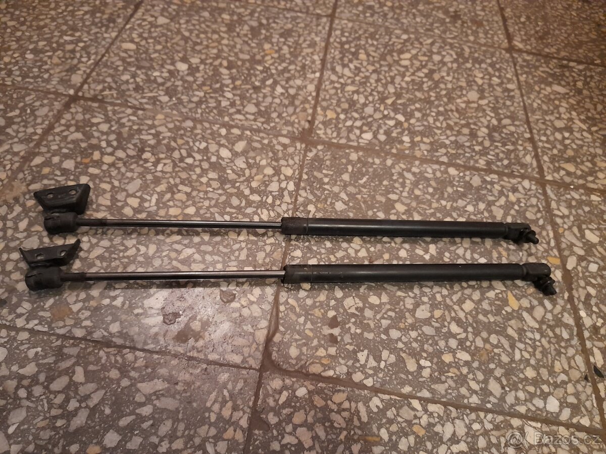 Pneumatická pružina 2ks octavia 1 - 2