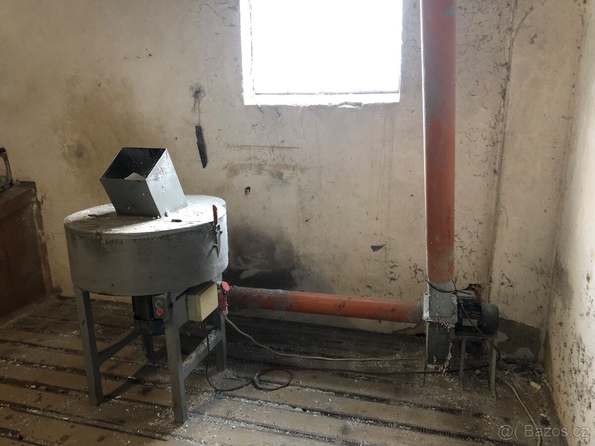 Drticí zařízení na polystyren - 2