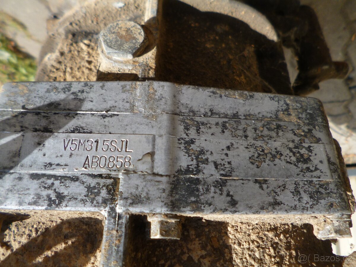 Převodovka Mitsubishi Pajero V20 - 2