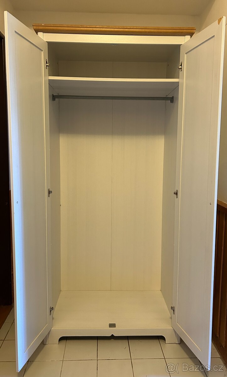Bílá skříň ikea - 2