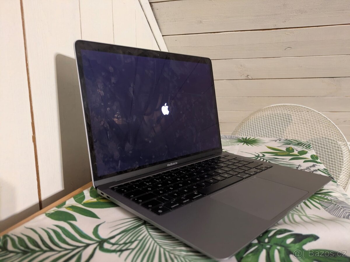-- MacBook Air M1 -- - 2
