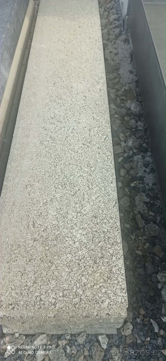 Betonový obrubník - 2