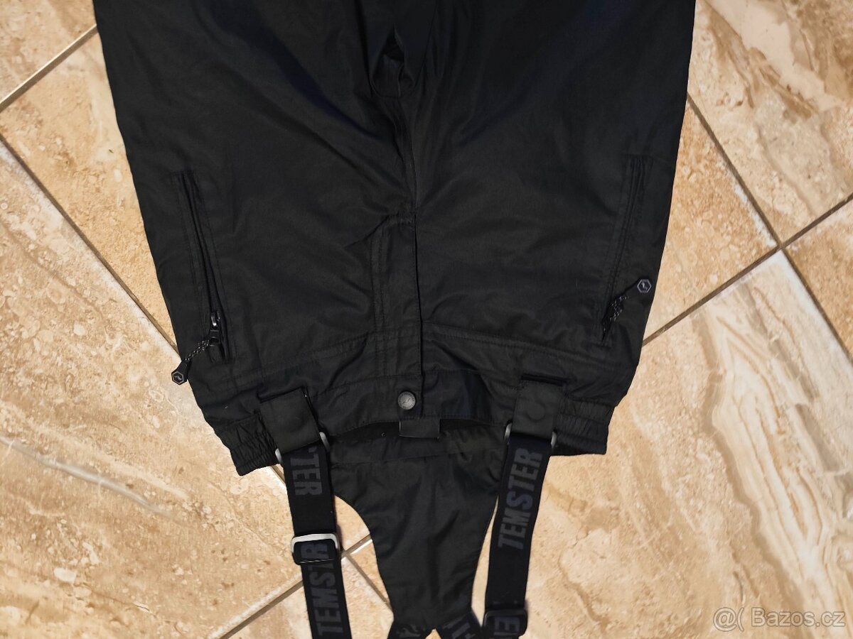 Černé lyžařské kalhoty 128-134 - 2