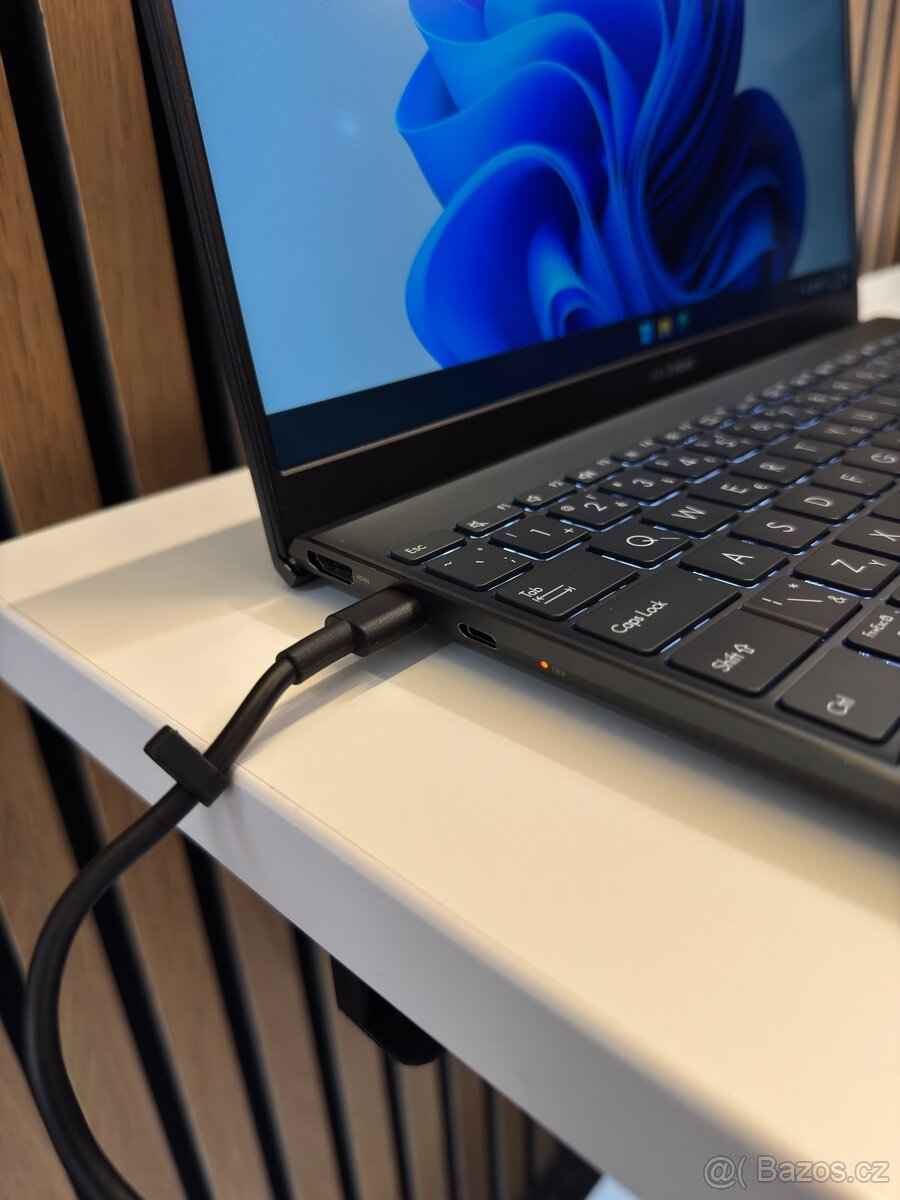 ASUS ZenBook 14 UX425IA-UM425IA - 2