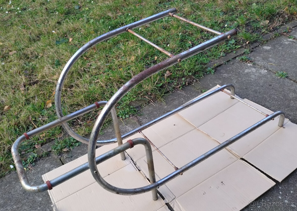 stojan, stolek na květiny z ohýbaných trubek k renovaci - 2