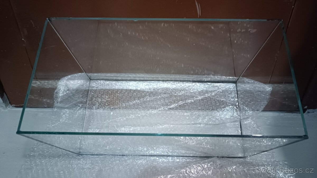 Akvárium a osvětlení - 2