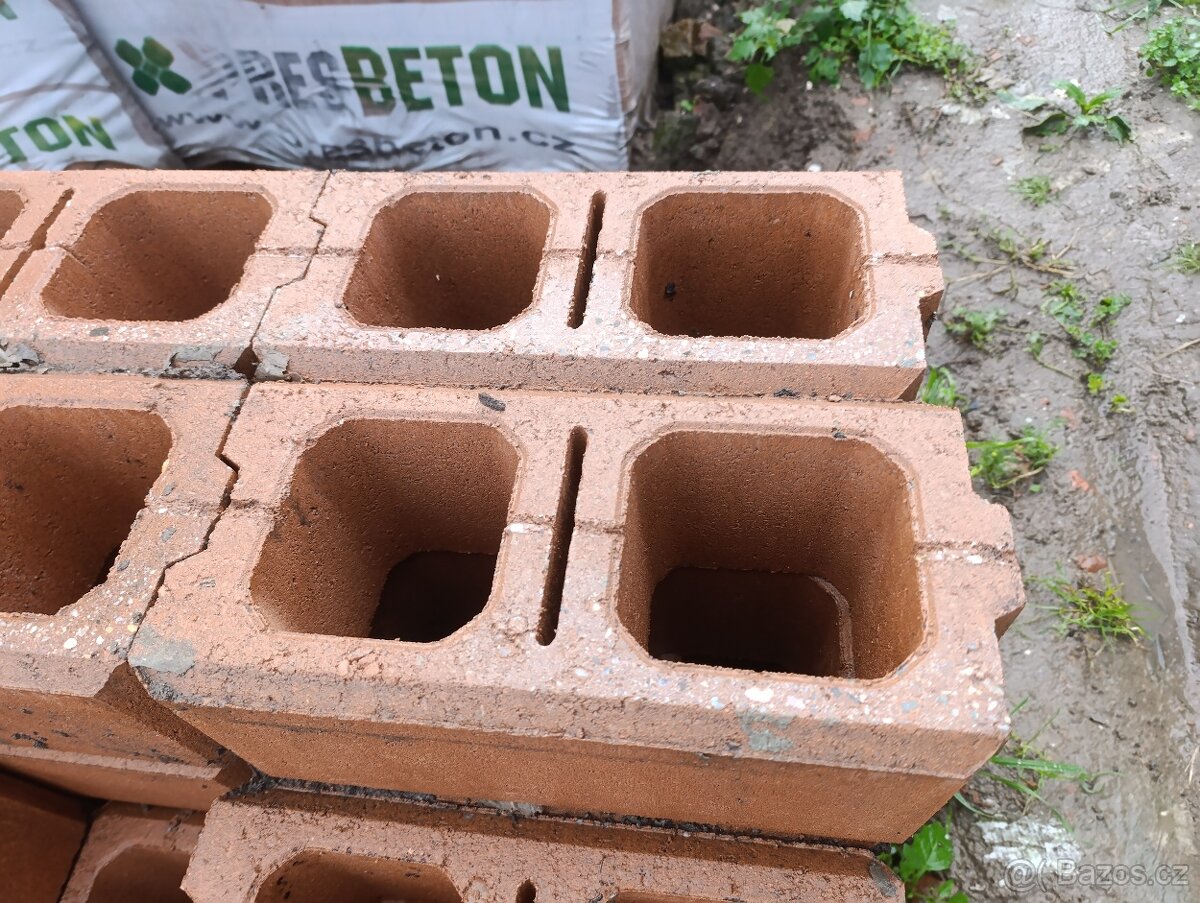 Simple block plotové tvarovky pressbeton - 2