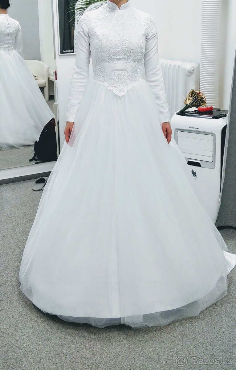 sněhobílé svatební šaty - velikost 36/38 cm - 2