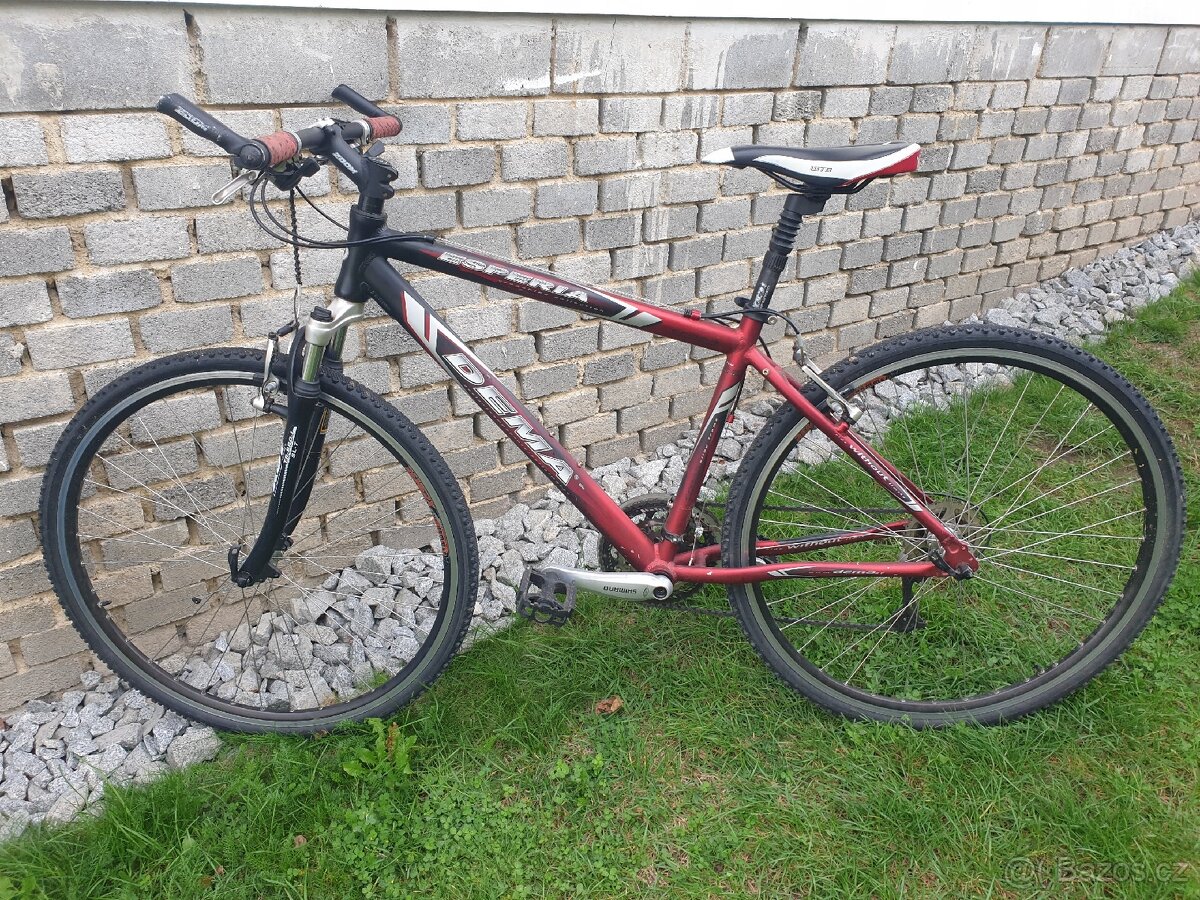 Krosové trekingové kolo Dema 28" - 2