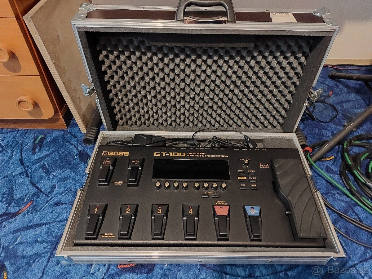 Multiefekt Boss GT100, Top stav - 2