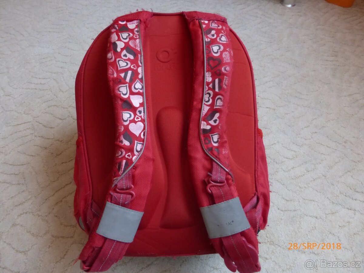 AKTOVKA TOPGAL dívčí 1-5 tř. // PENÁLY /PENĚŽENKY //PRAVÍTKA - 2