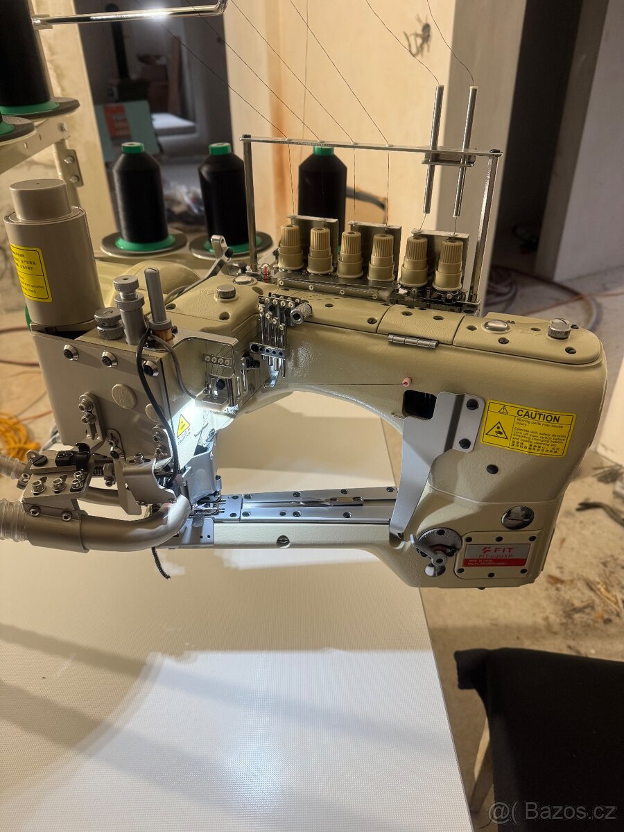 Flatlock šicí stroj - 2