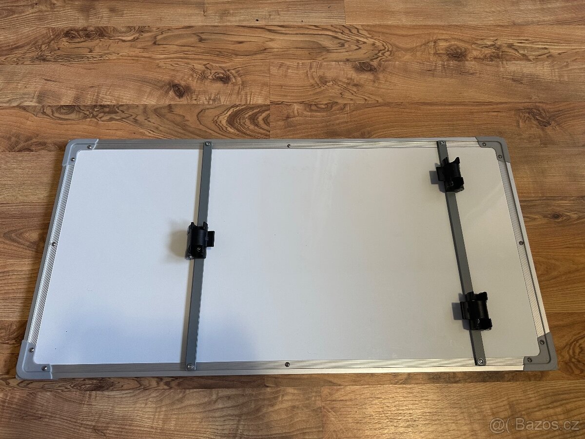 Upravovací stolek pro kočárek - 2