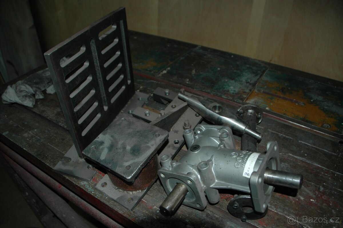 Náhony pro otoč. stůl - 2