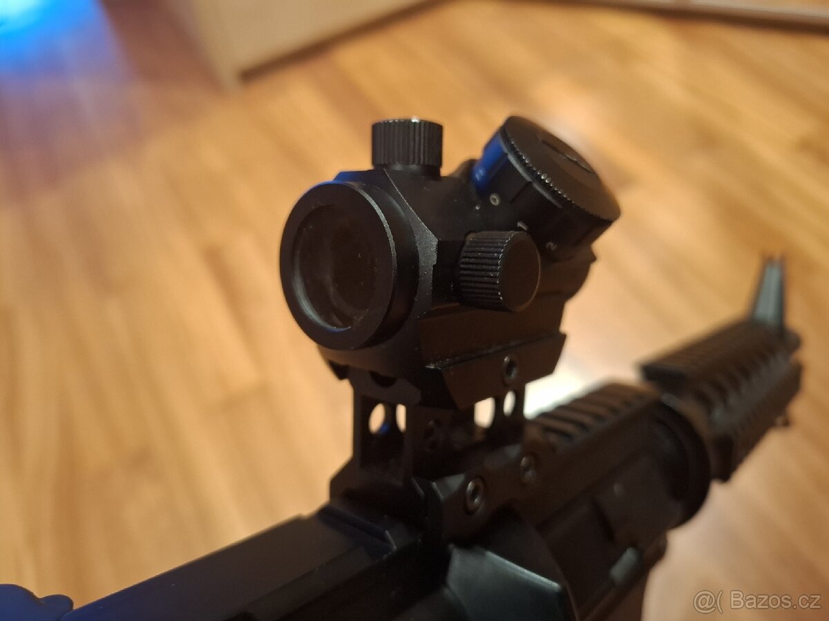 M4 s příslušenstvím - 2