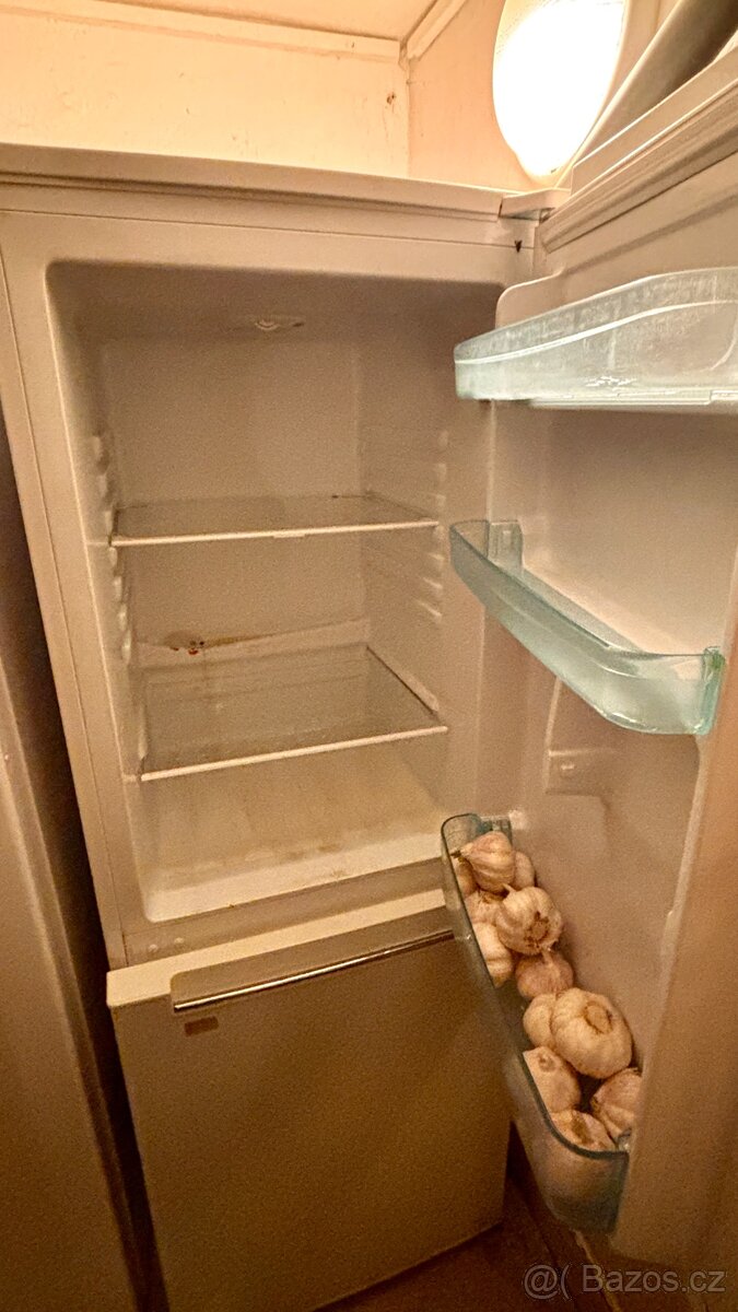Chladnička s mrazákem - 2