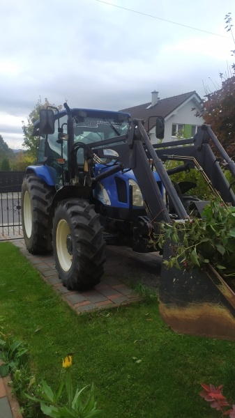 Traktor New Holland TL90A - 2