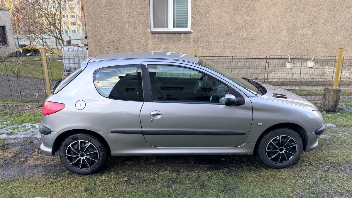 Peugeot 206 - 2